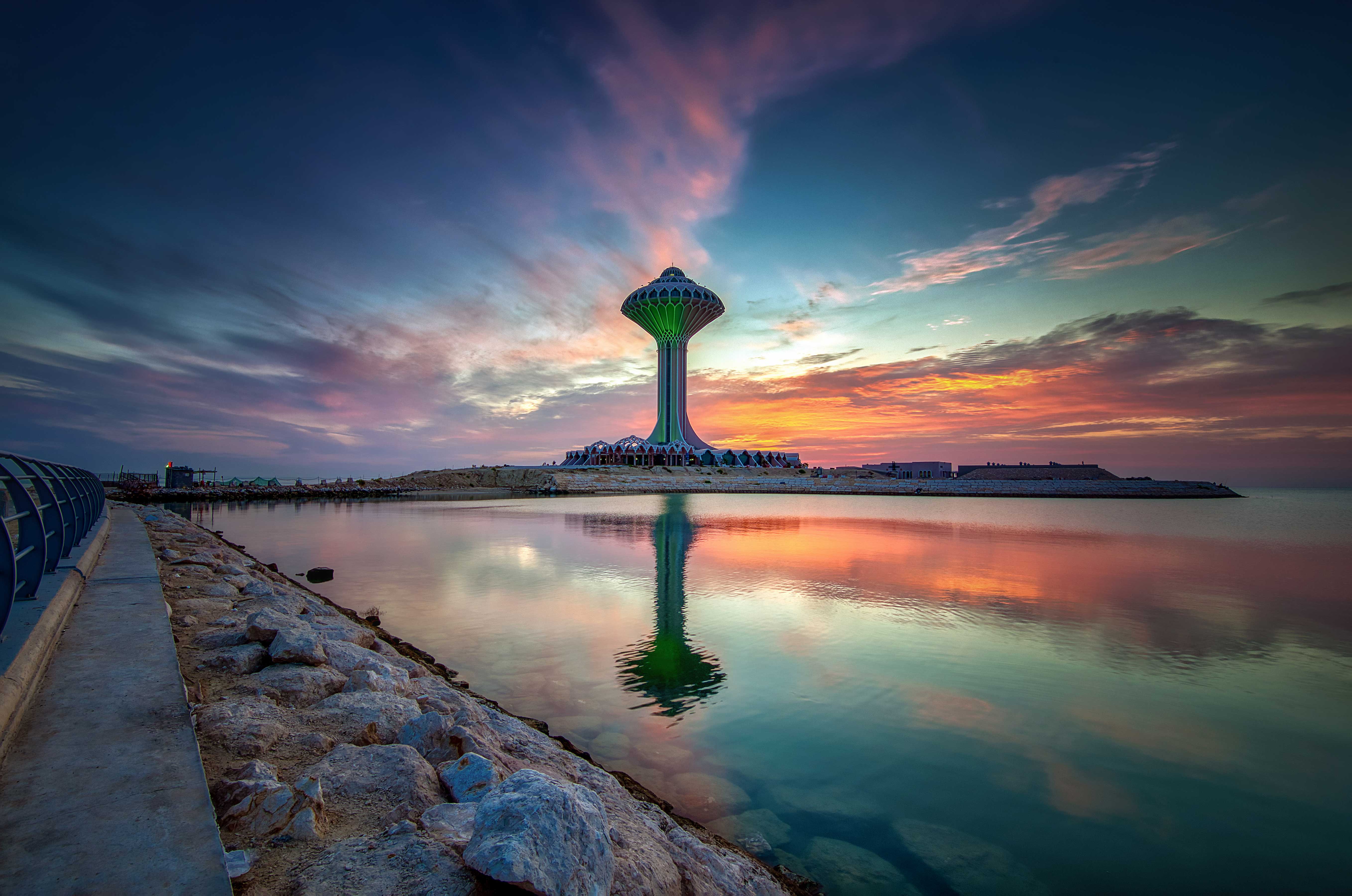 dammam-al-khobar-corniche-sunrise-water-tower
