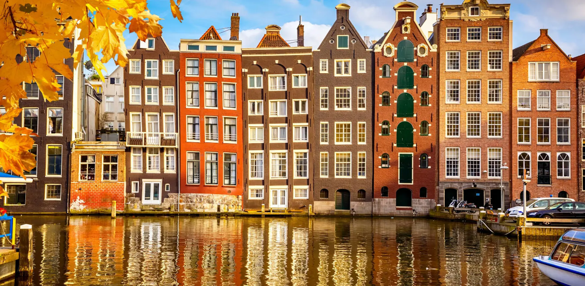 amsterdam-canal-houses-reflection
