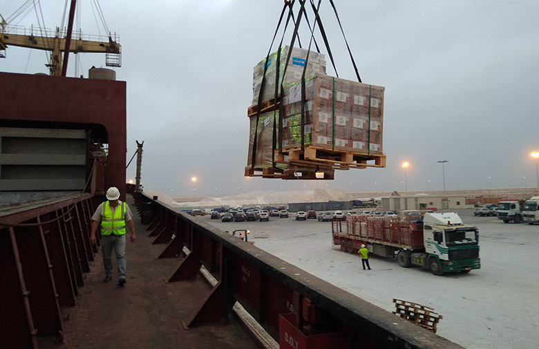 humanitarian-logistics-cargo-ship-unloading