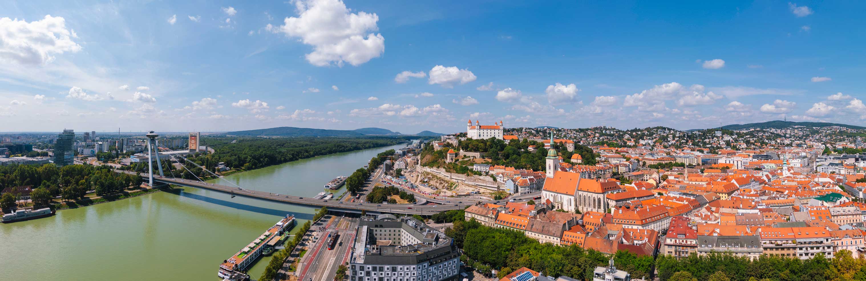 bratislava-panoramic-view-danube-castle