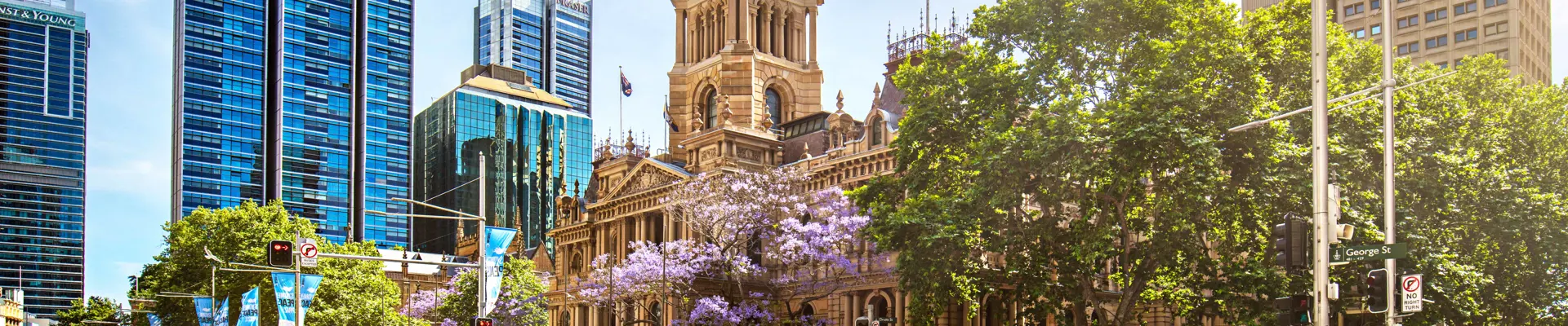 sydney-town-hall-street-scene