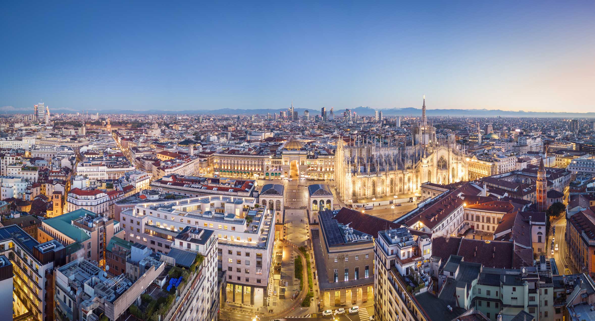 milan-panorama-duomo-evening-view